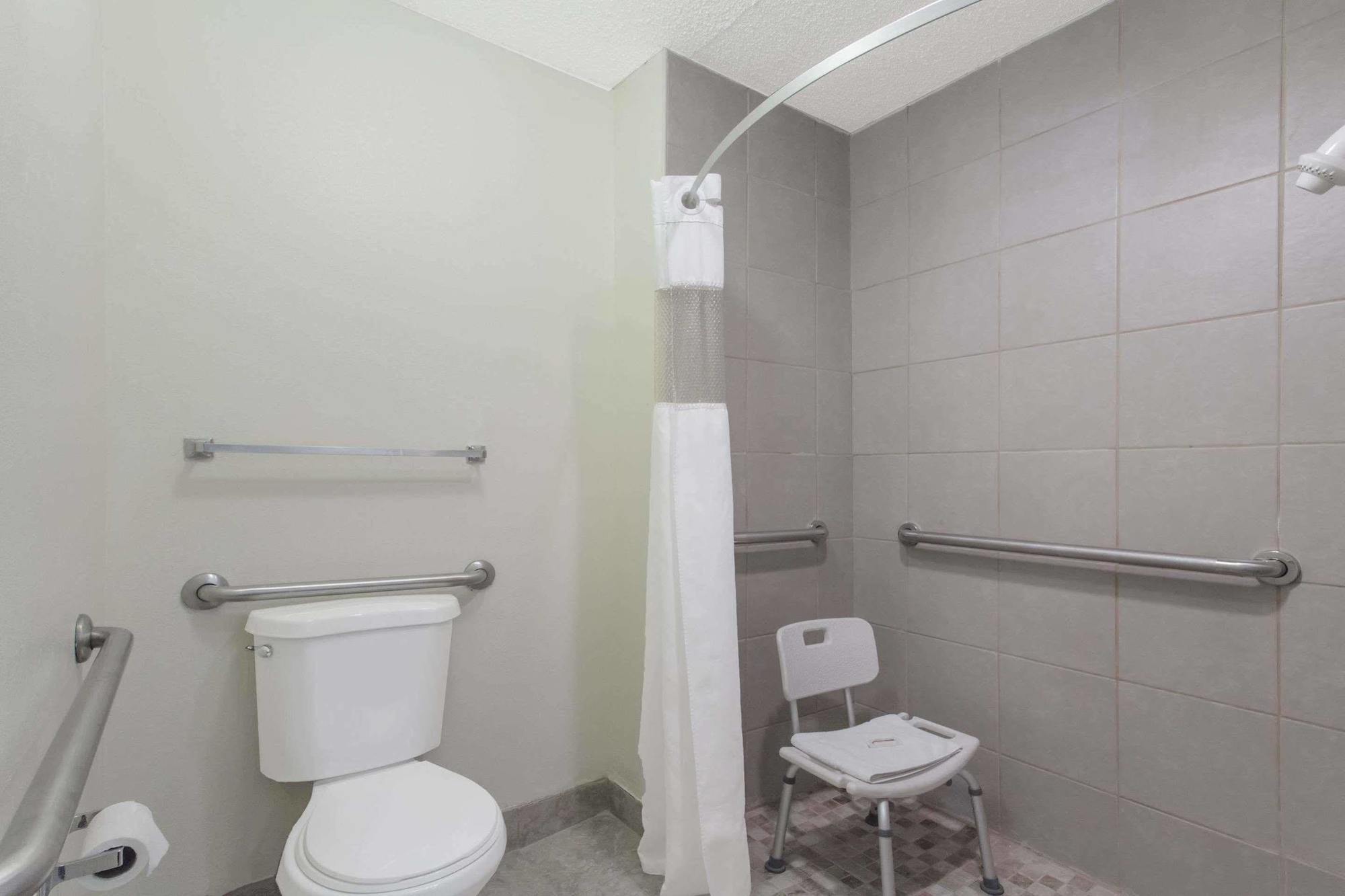 Travelodge By Wyndham 2* Clarksville