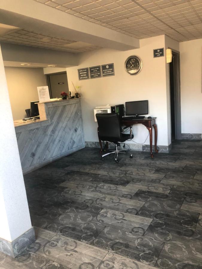 Travelodge By Wyndham Clarksville
